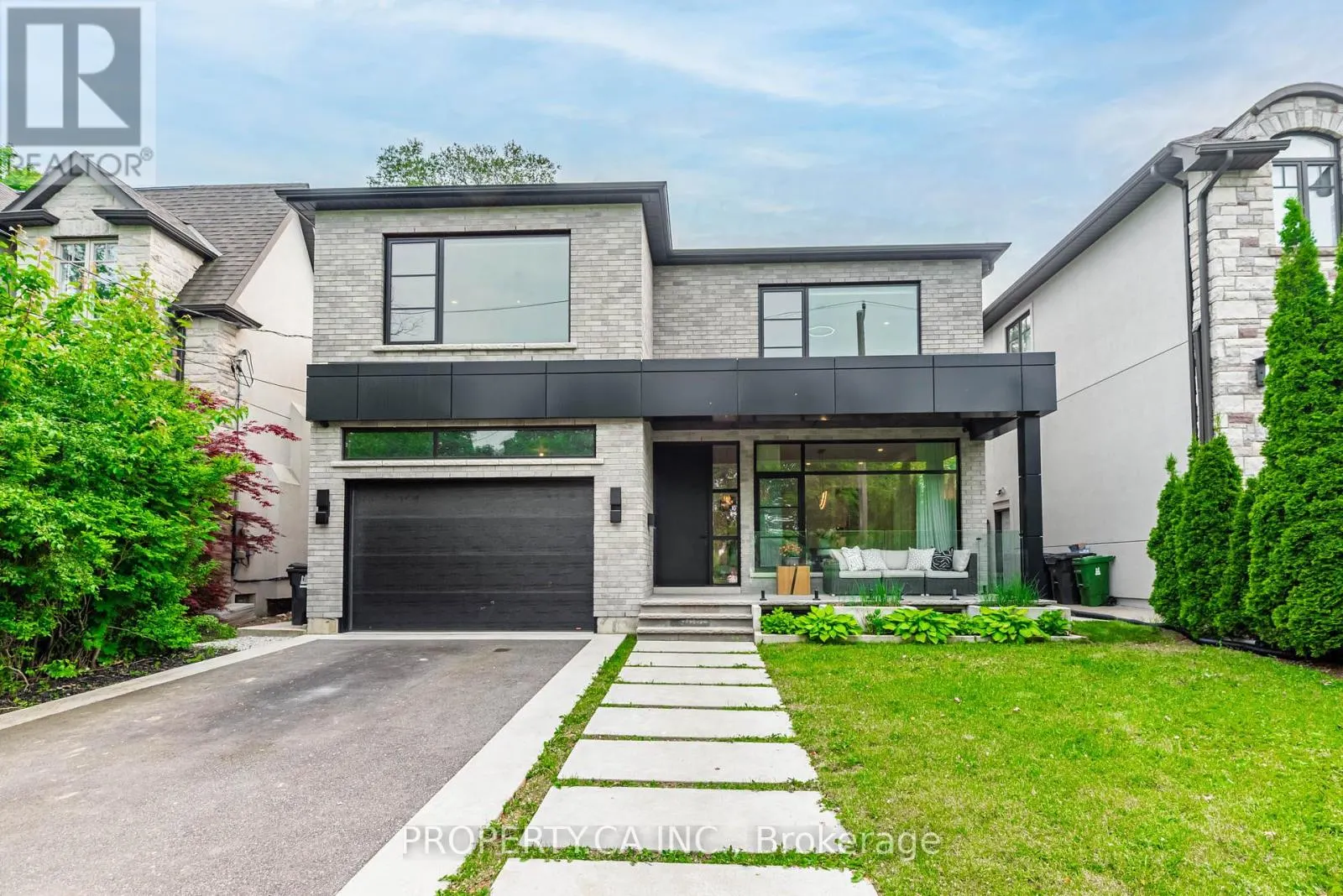 8 MANOR HAVEN ROAD
