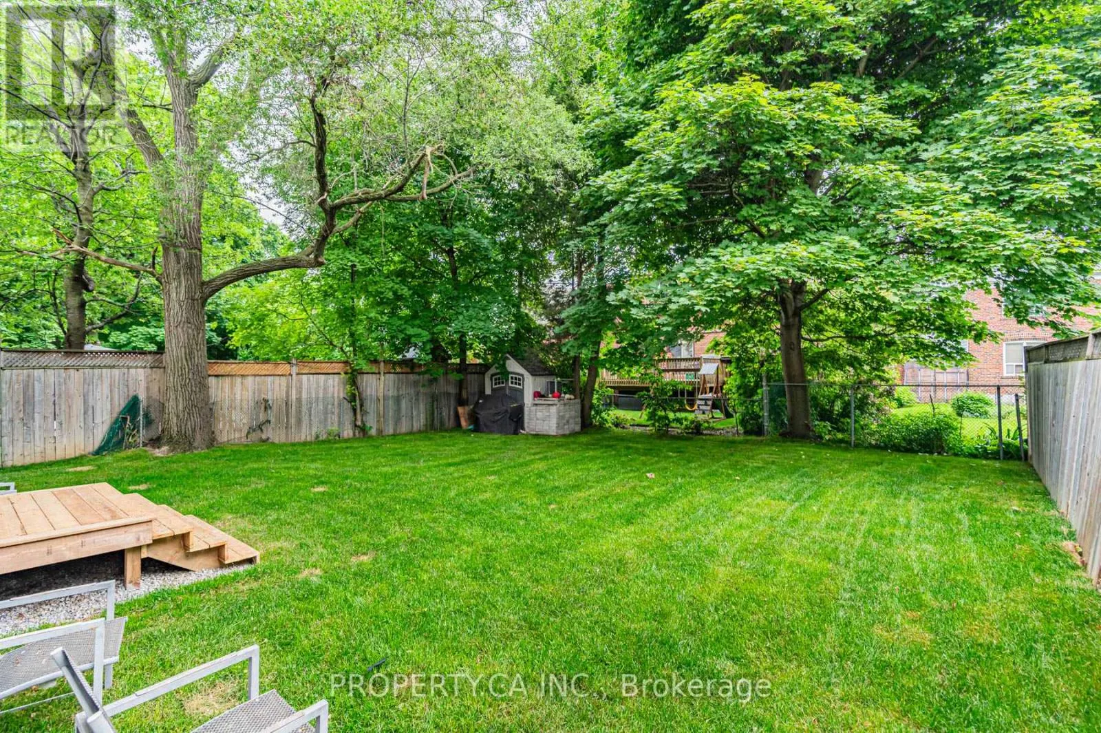 8 MANOR HAVEN ROAD