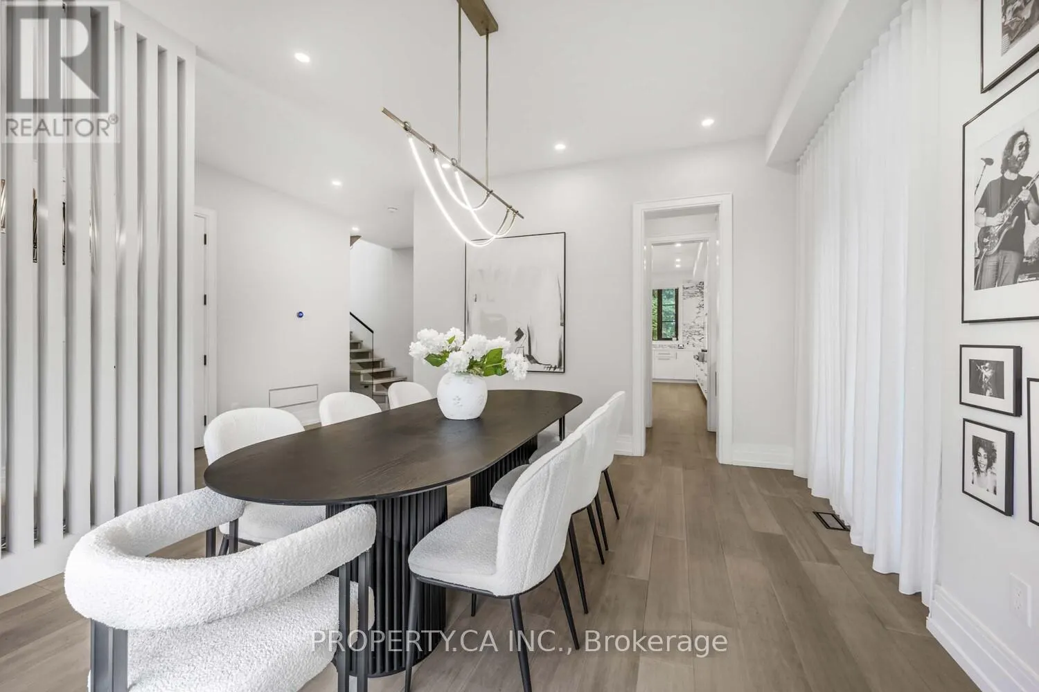 8 MANOR HAVEN ROAD