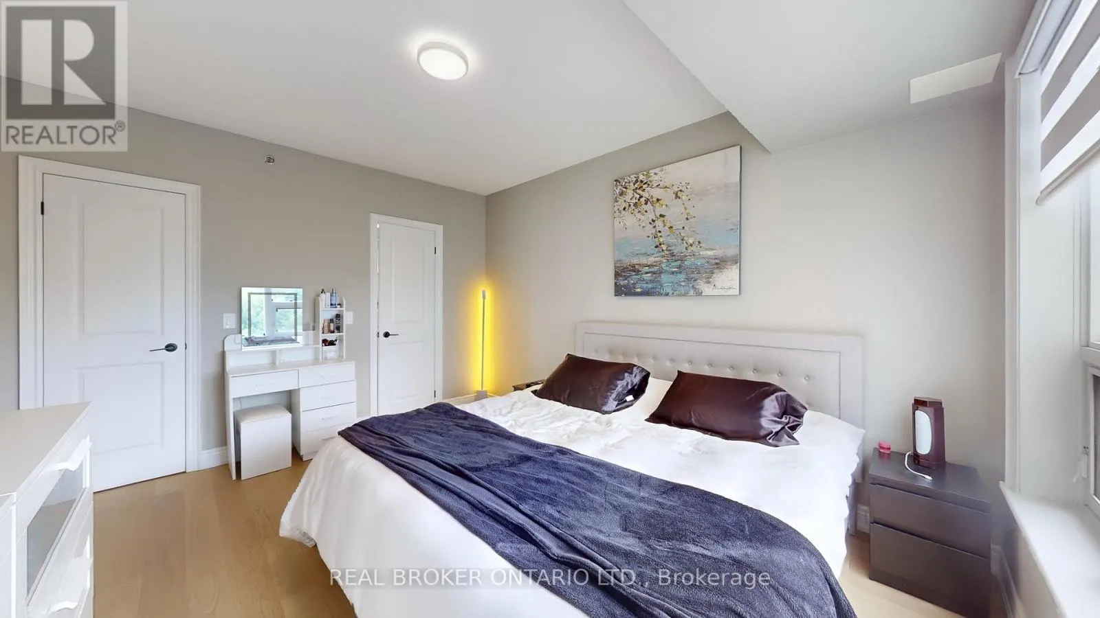 415 - 701 SHEPPARD AVENUE W
