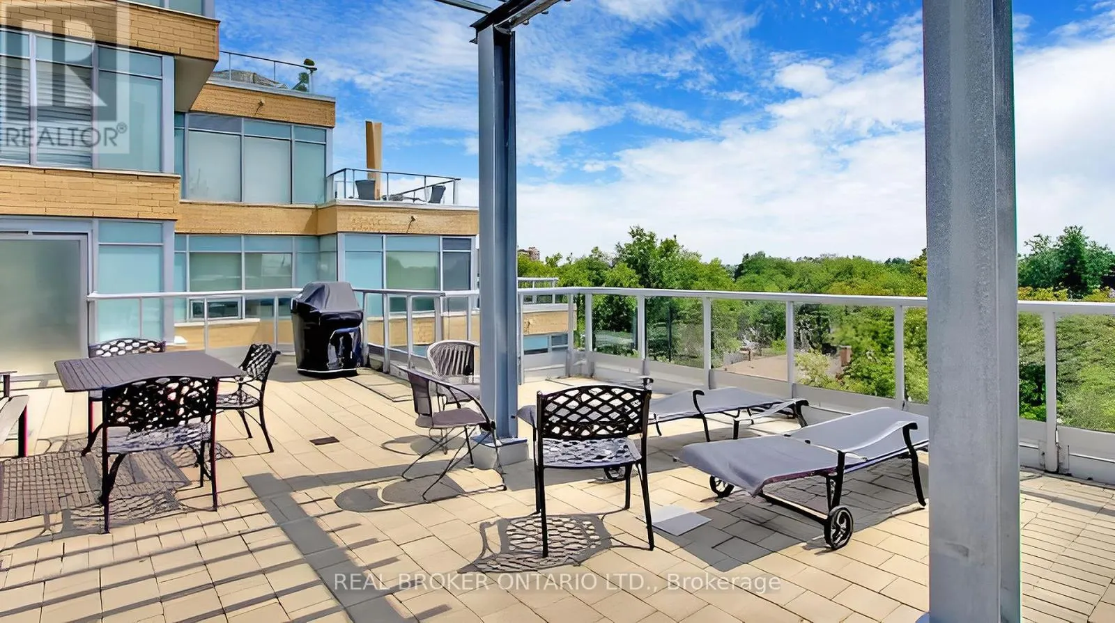 415 - 701 SHEPPARD AVENUE W