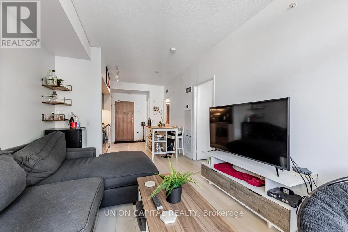 612 - 75 QUEENS WHARF ROAD