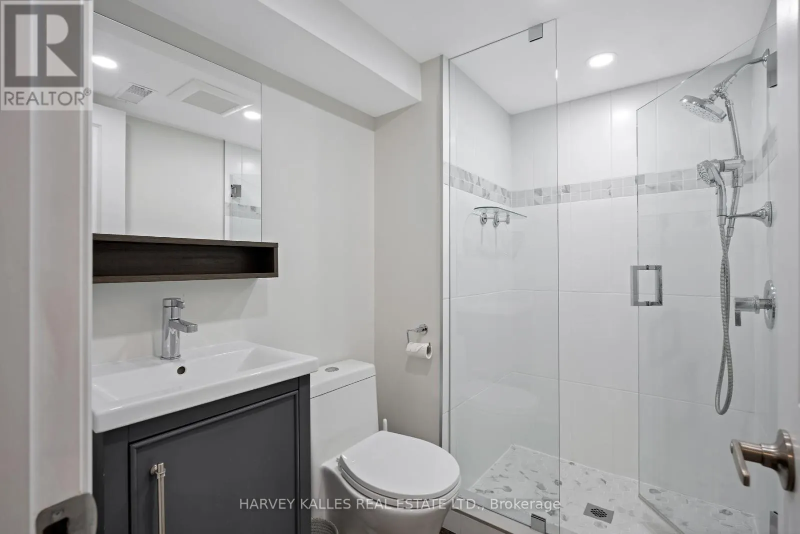 89 CHARLESWOOD DRIVE