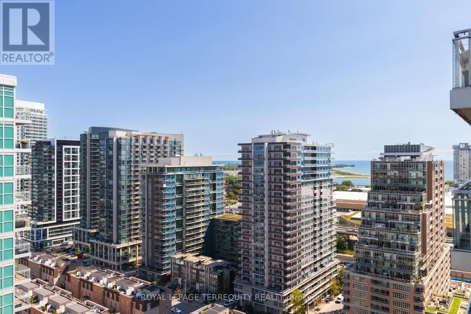 PH2311 - 50 LYNN WILLIAMS STREET