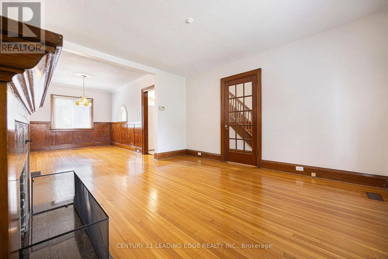 17 DOUGLAS AVENUE