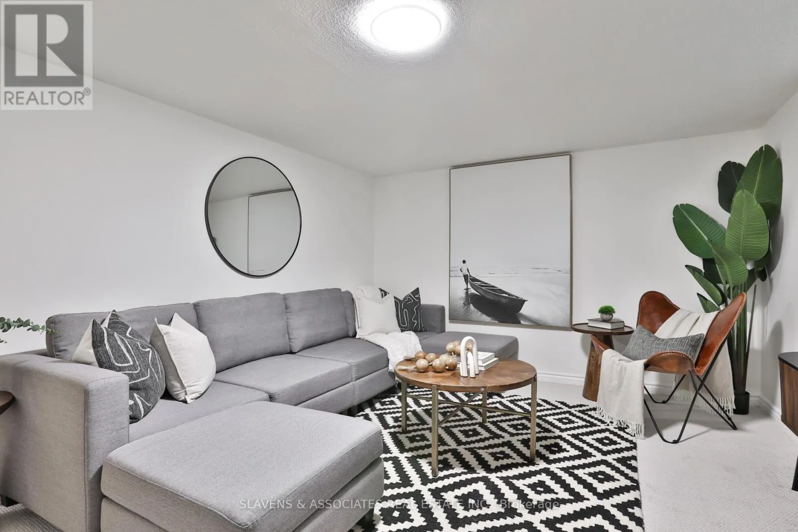 205 STRATHEARN ROAD
