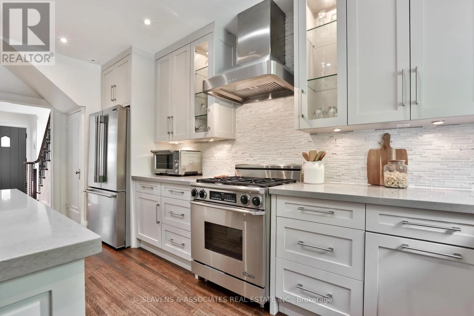 205 STRATHEARN ROAD