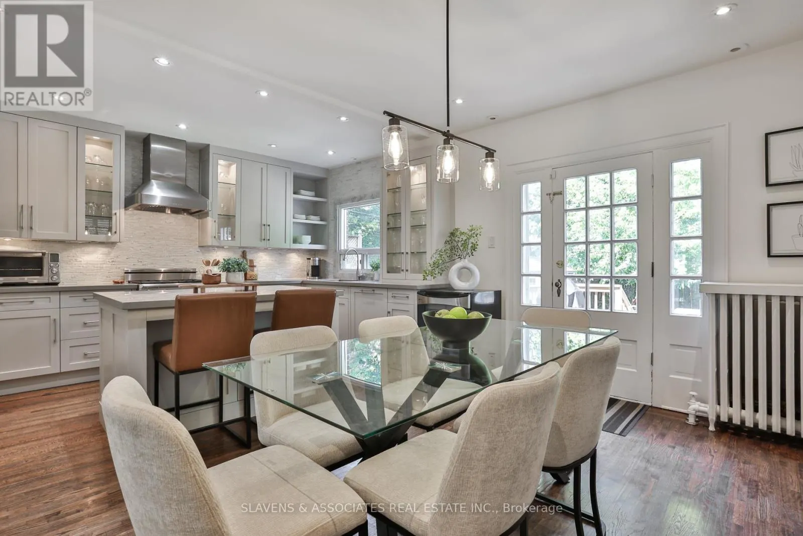 205 STRATHEARN ROAD