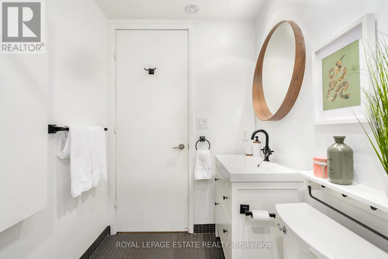 304 - 533 RICHMOND STREET W