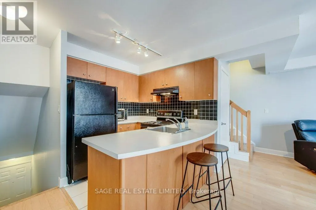 338 - 415 JARVIS STREET