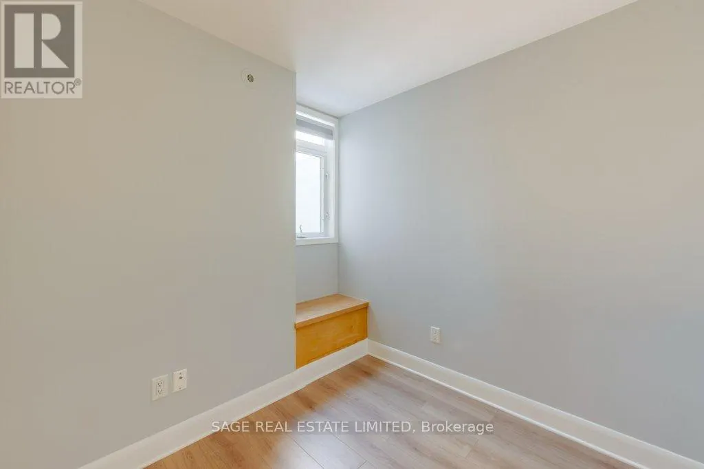 338 - 415 JARVIS STREET