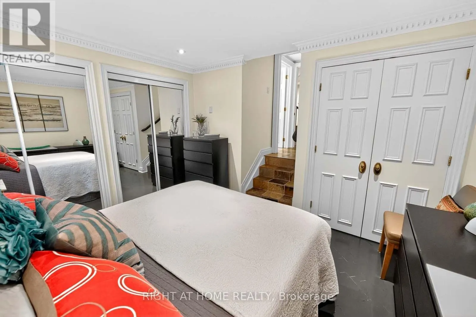 242 WALMER ROAD
