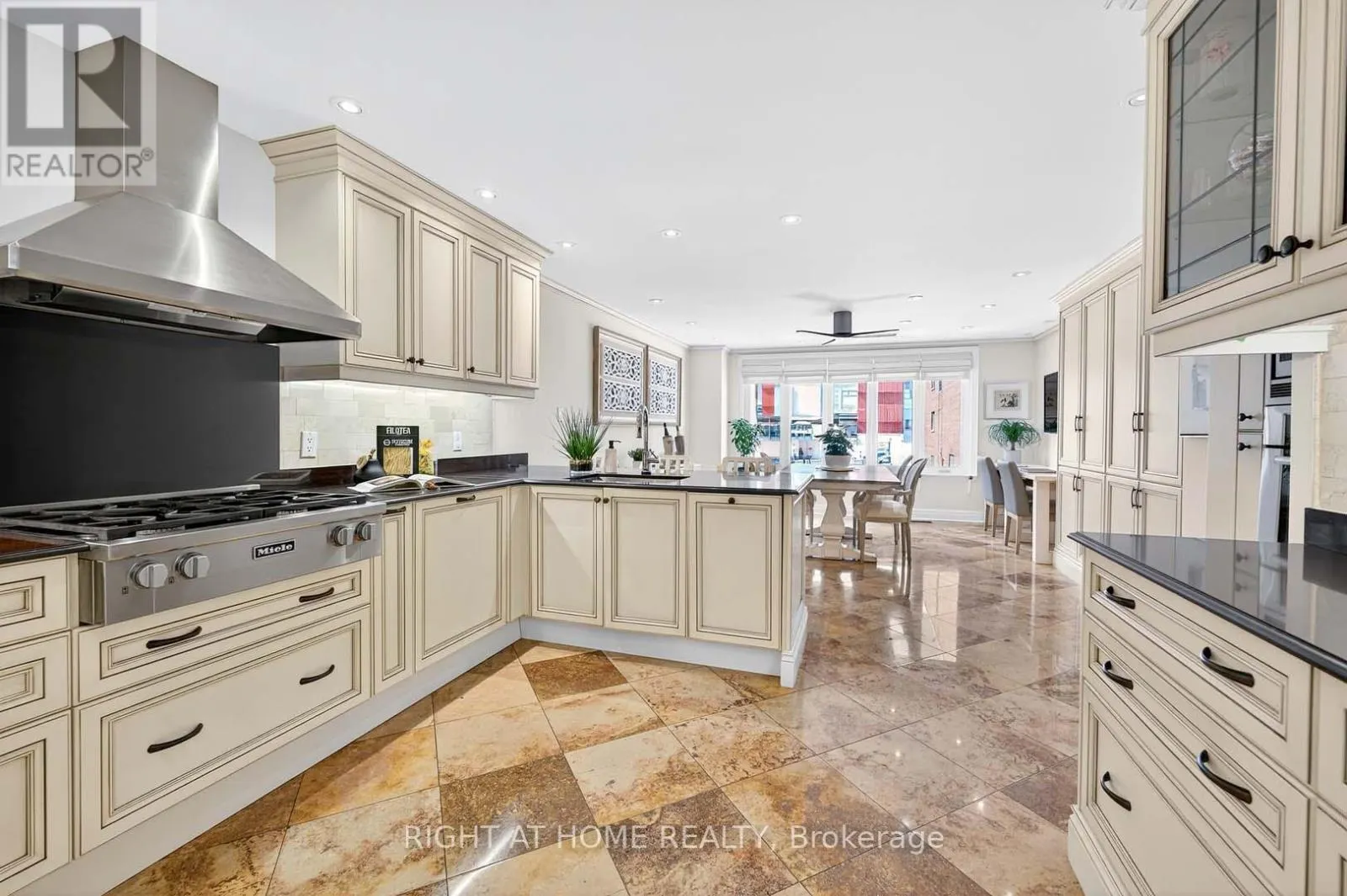 242 WALMER ROAD