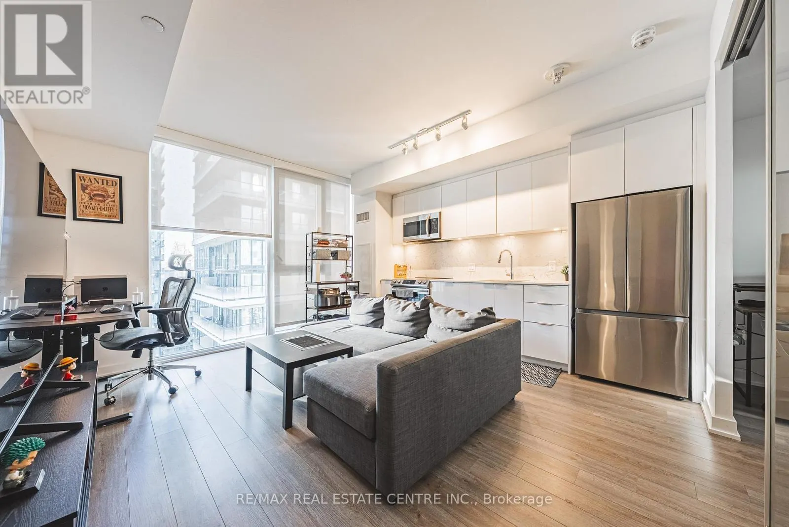 3307 - 357 KING STREET W