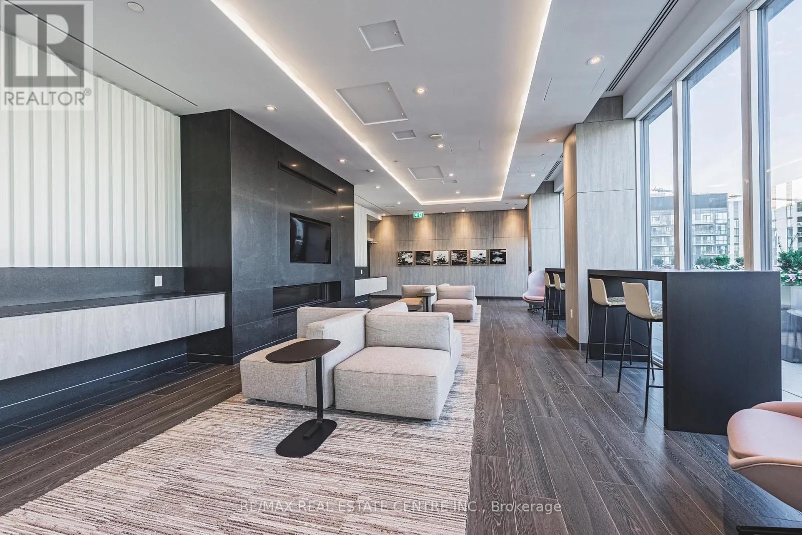 3307 - 357 KING STREET W