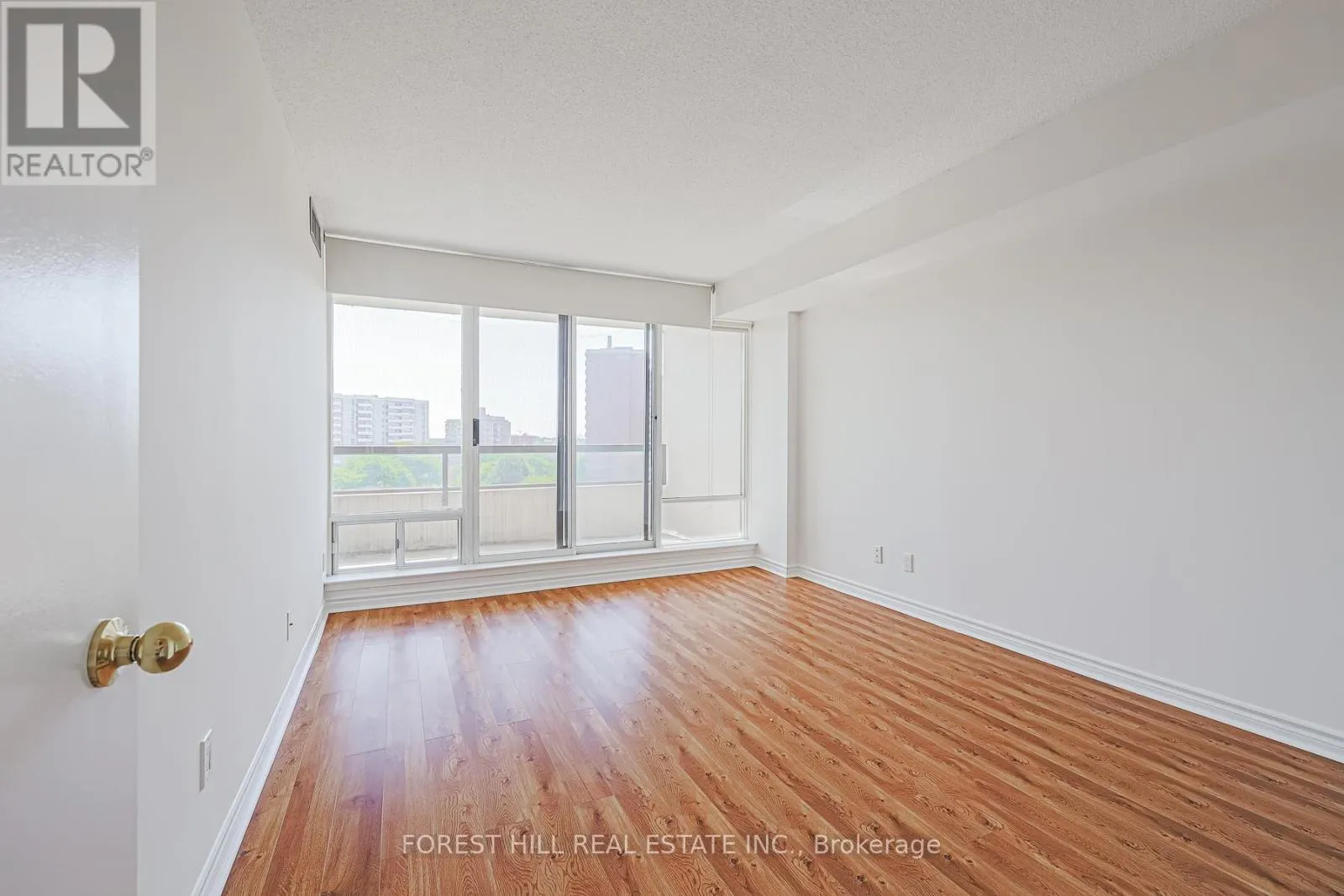809 - 1101 STEELES AVENUE W