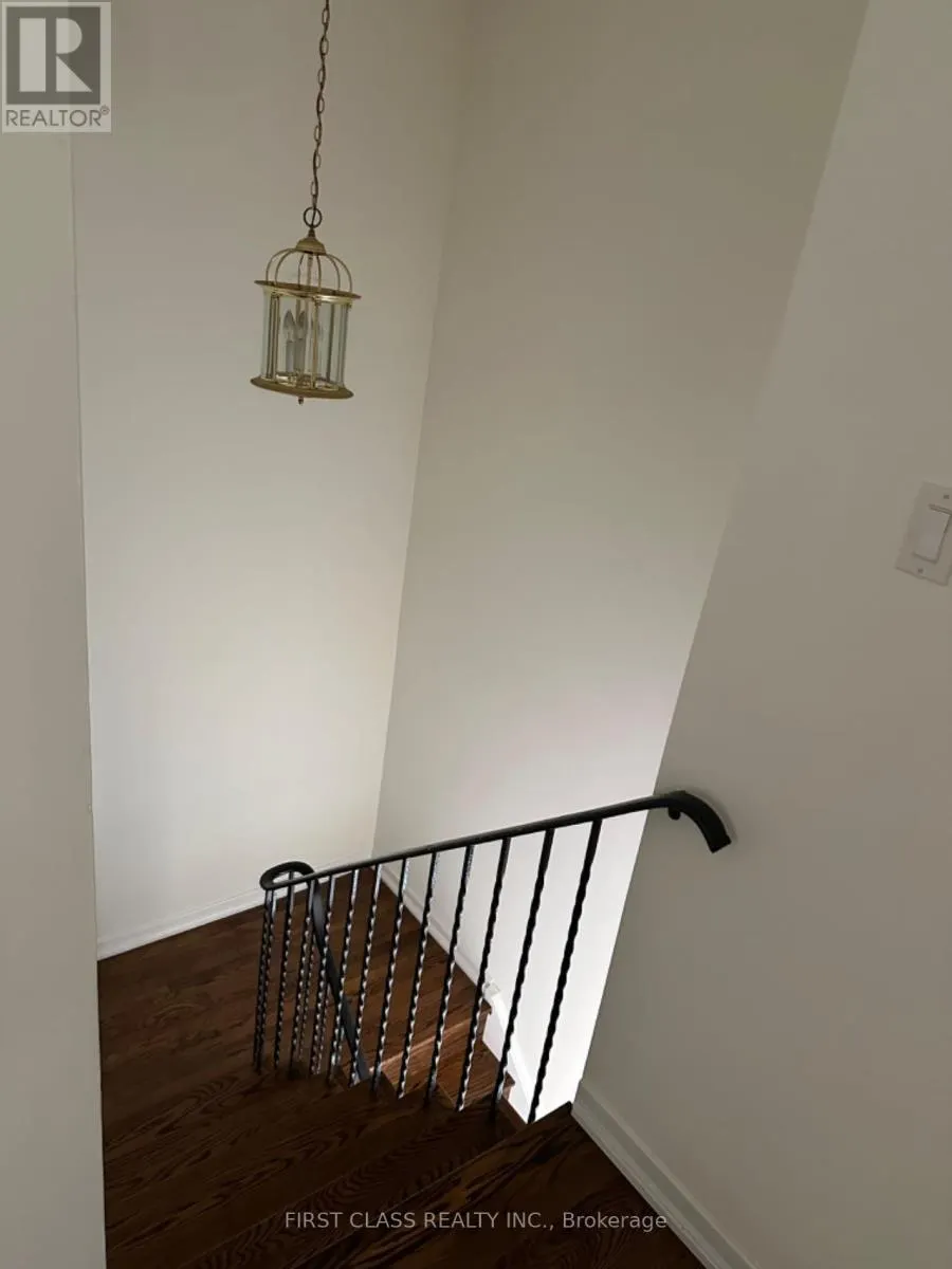 32 SCENIC MILL WAY