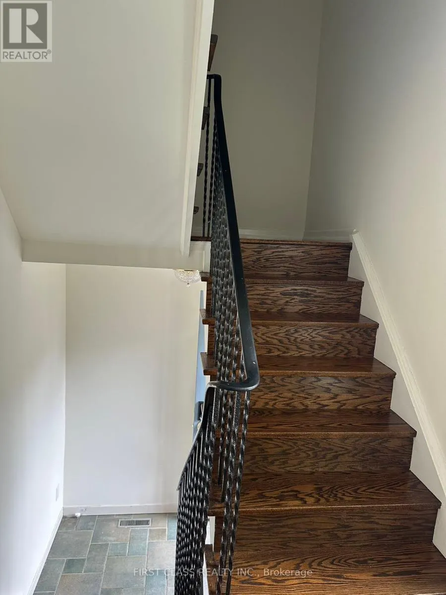 32 SCENIC MILL WAY