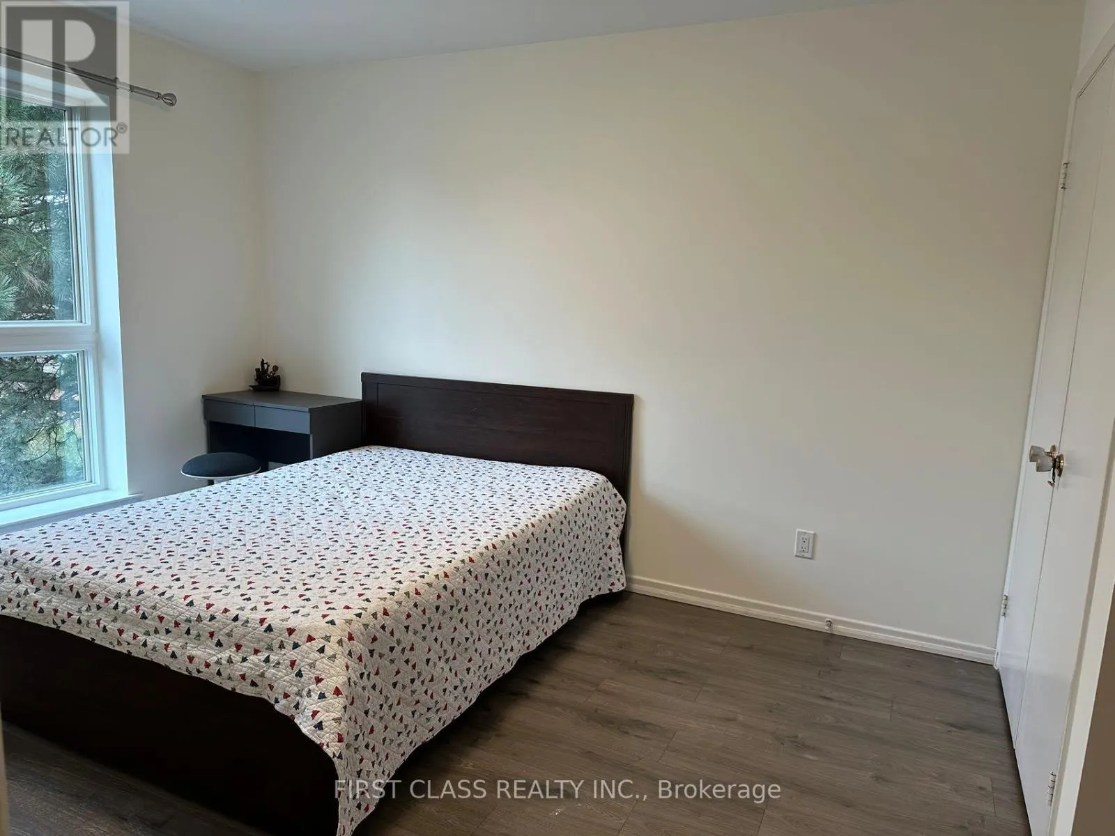 32 SCENIC MILL WAY