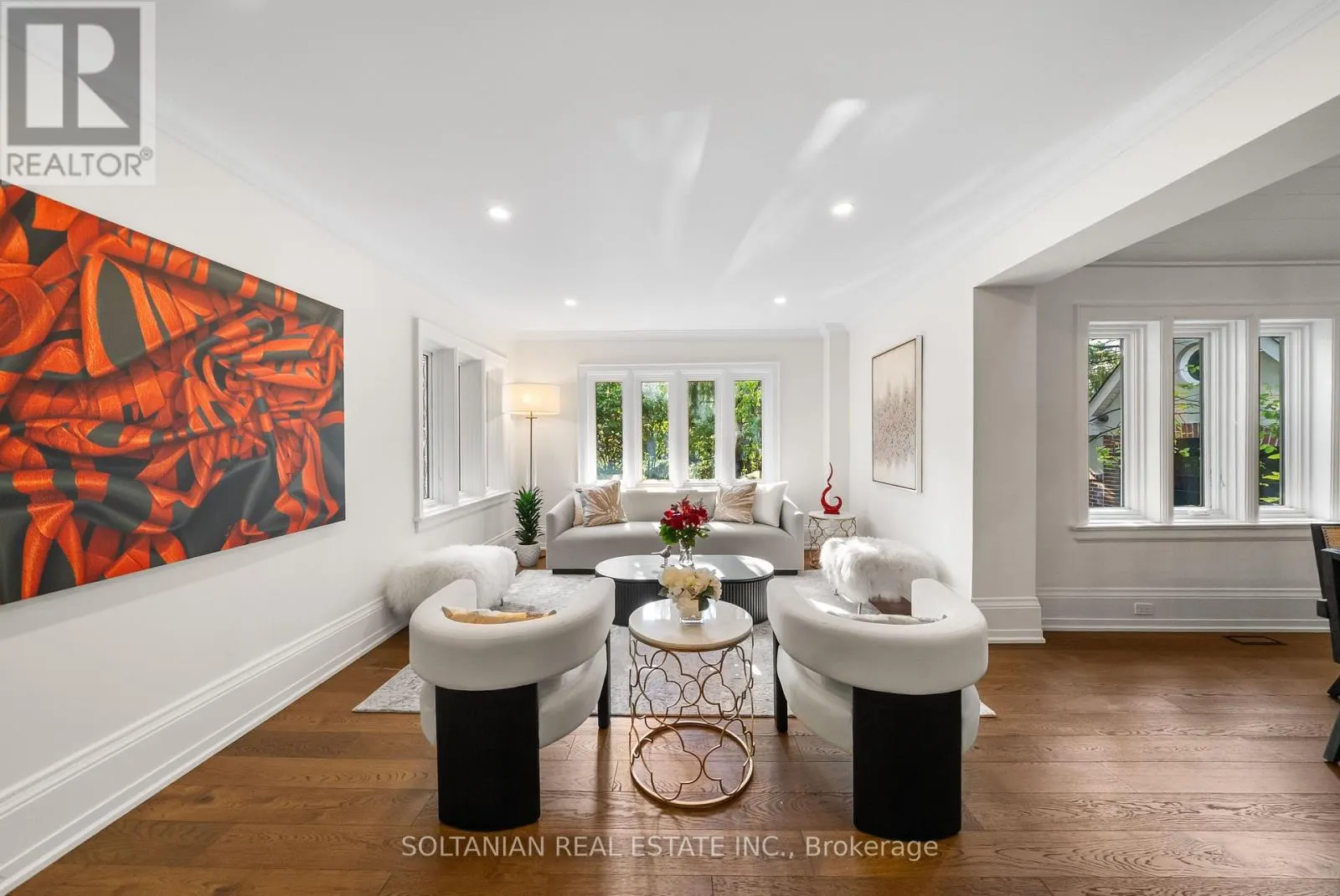32 BEECHWOOD AVENUE