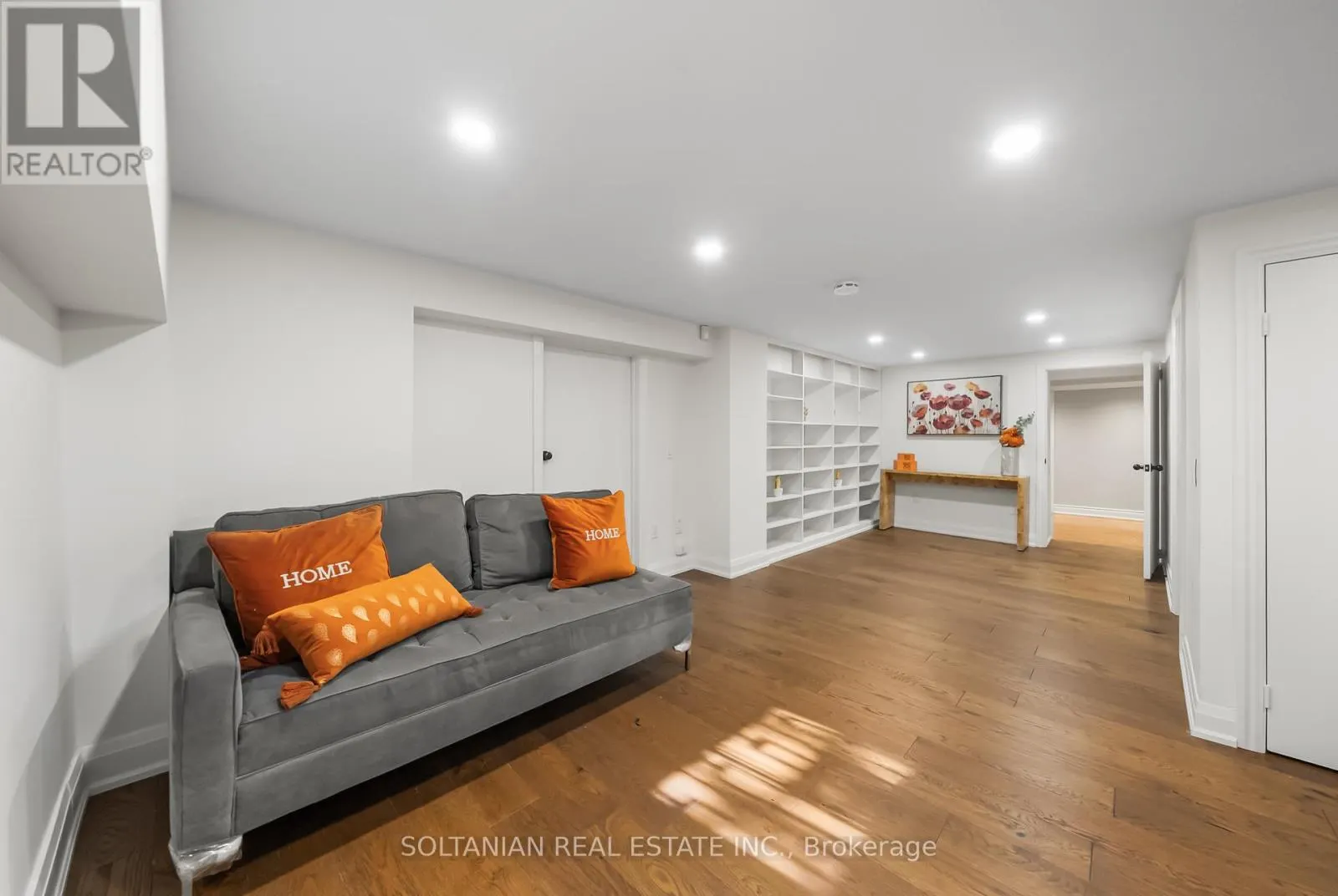 32 BEECHWOOD AVENUE