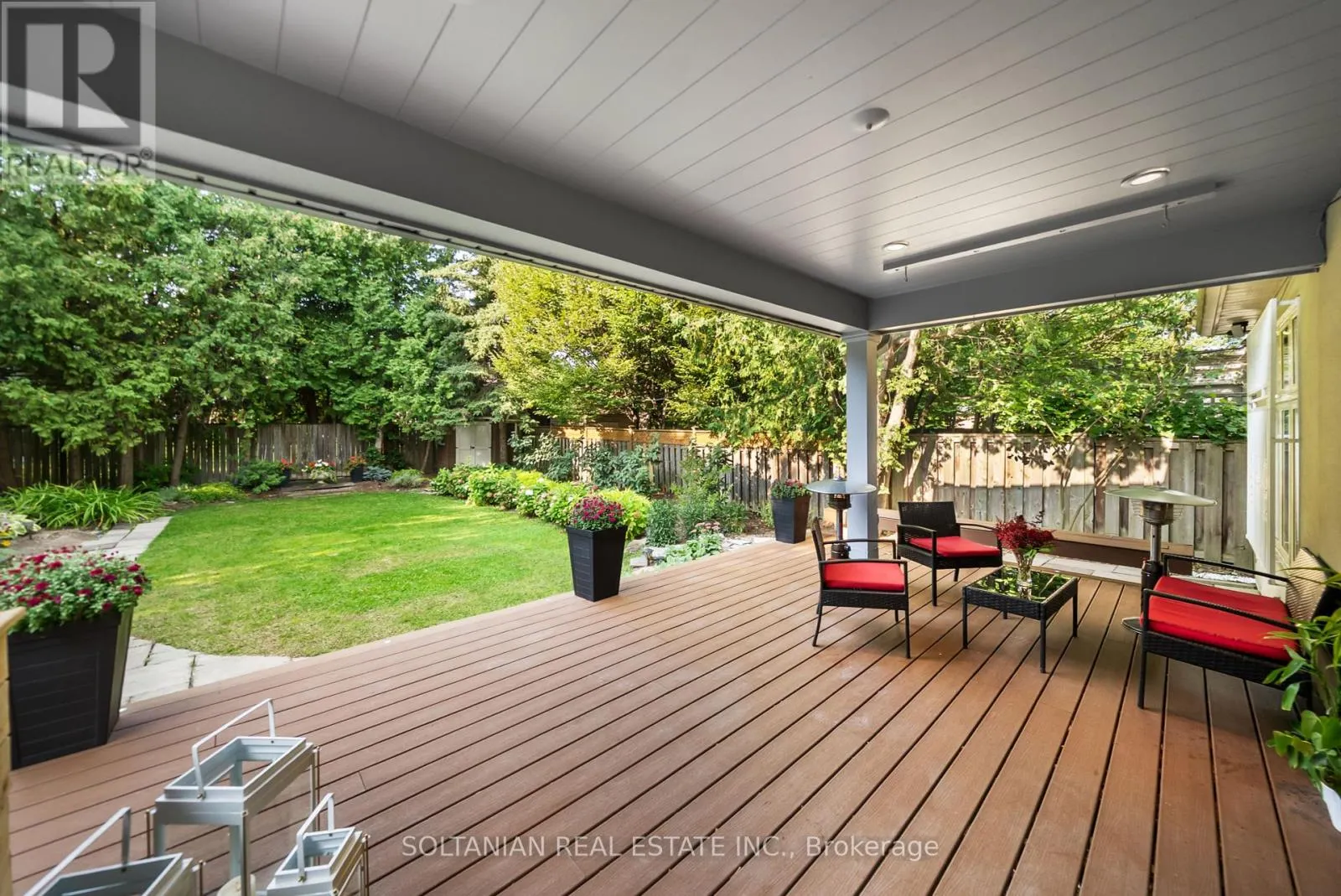 32 BEECHWOOD AVENUE