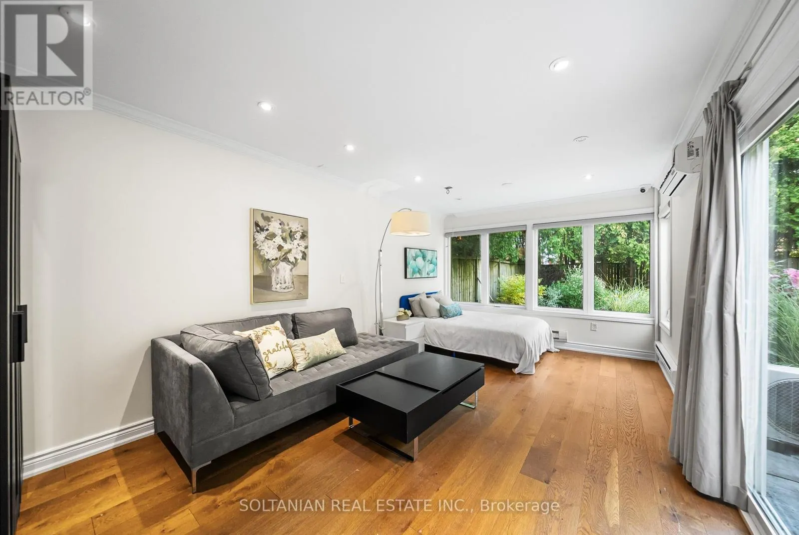 32 BEECHWOOD AVENUE