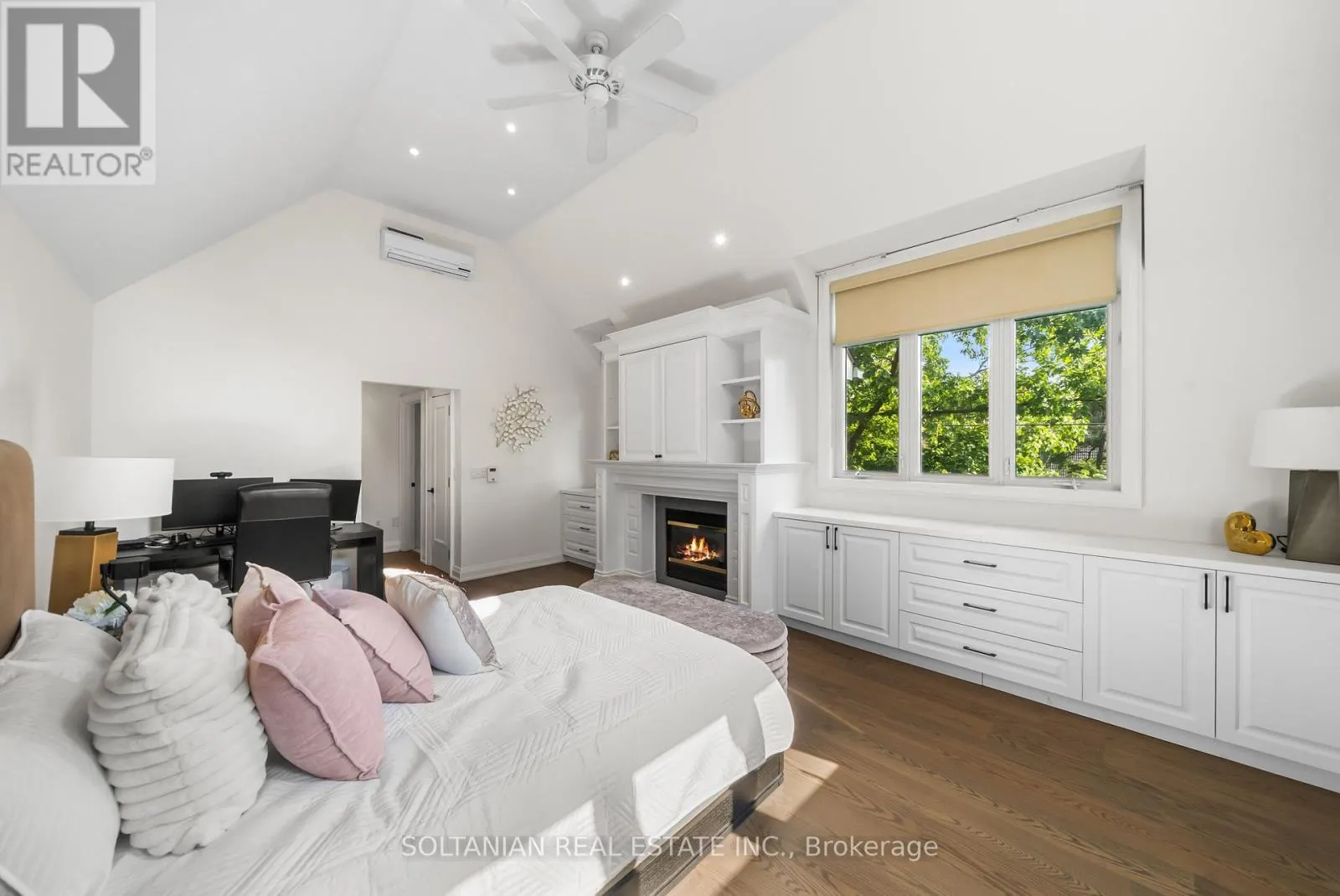 32 BEECHWOOD AVENUE