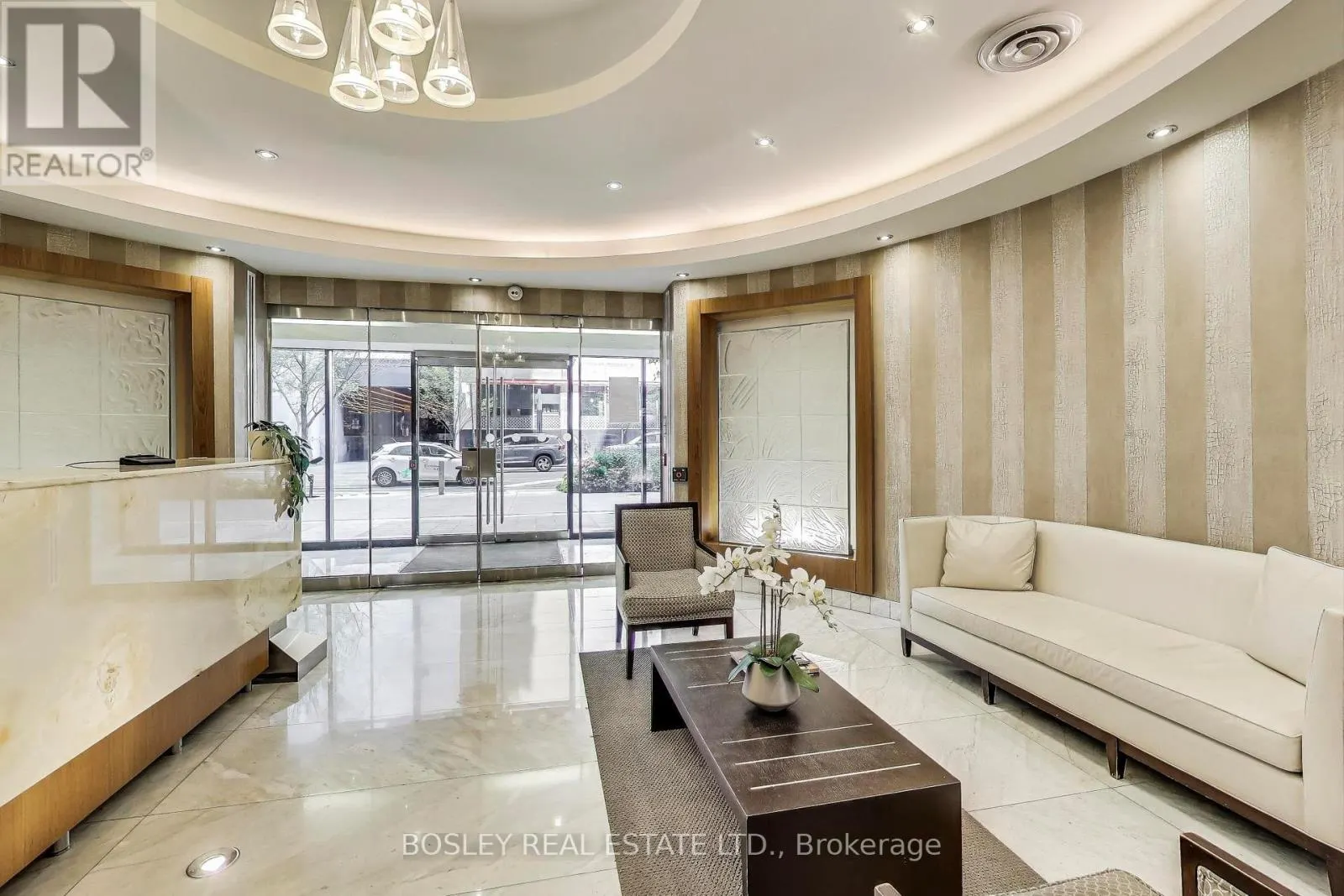 1007 - 85 BLOOR STREET E