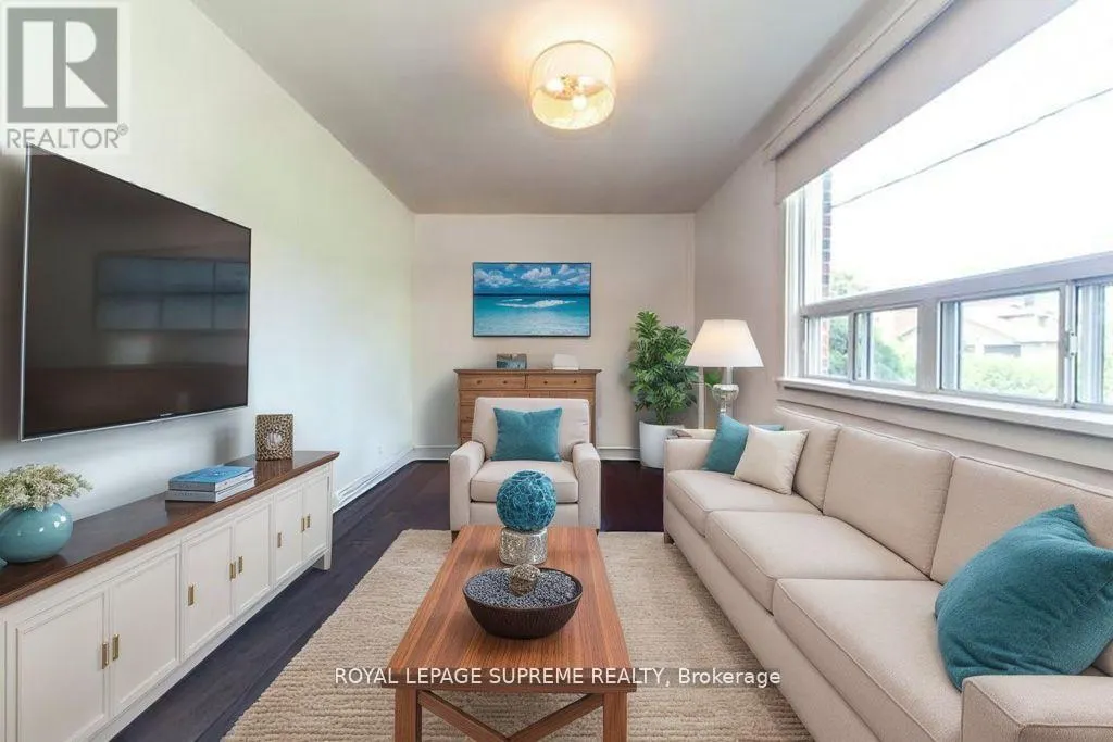 109 REGINA AVENUE