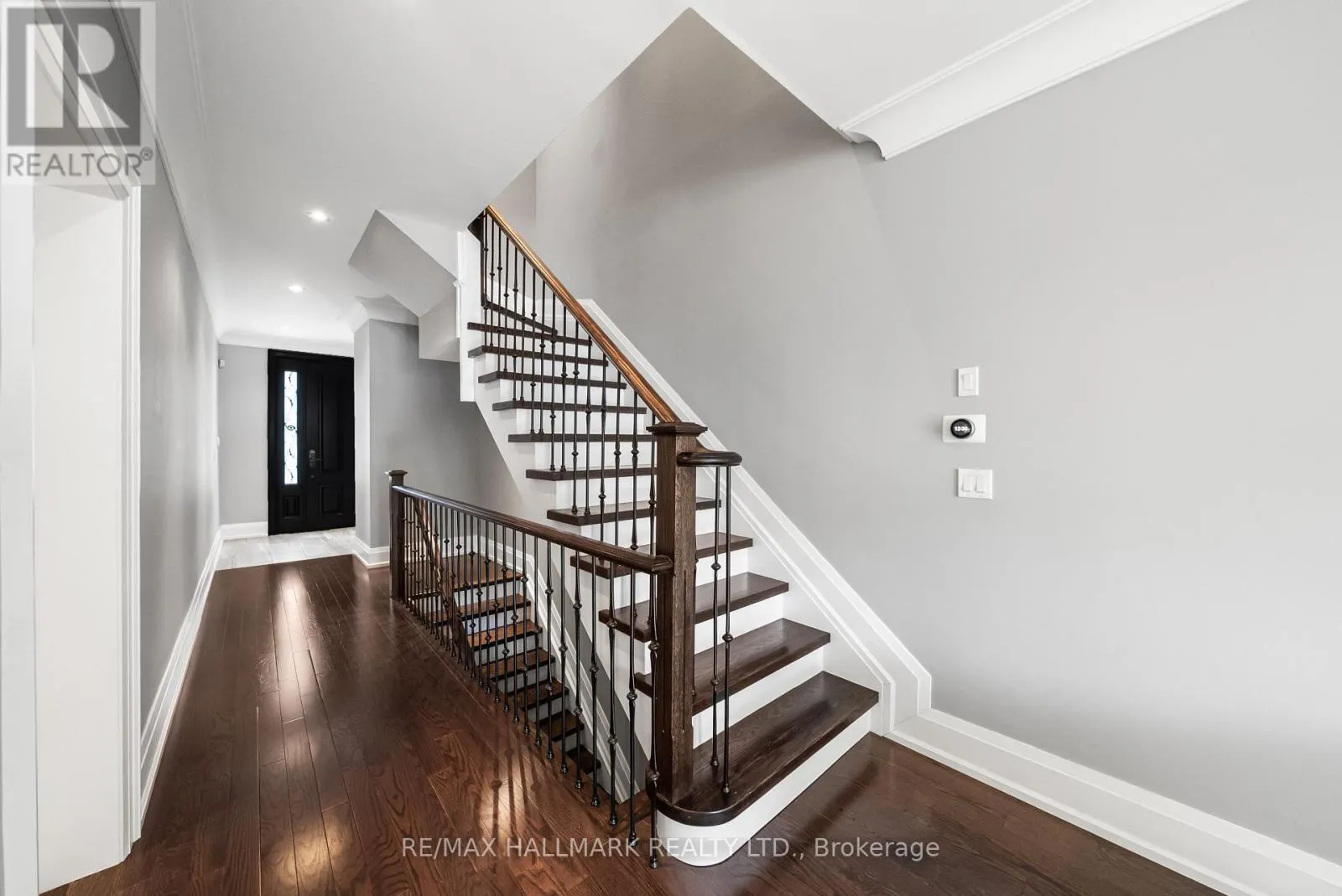 19 HYCREST AVENUE