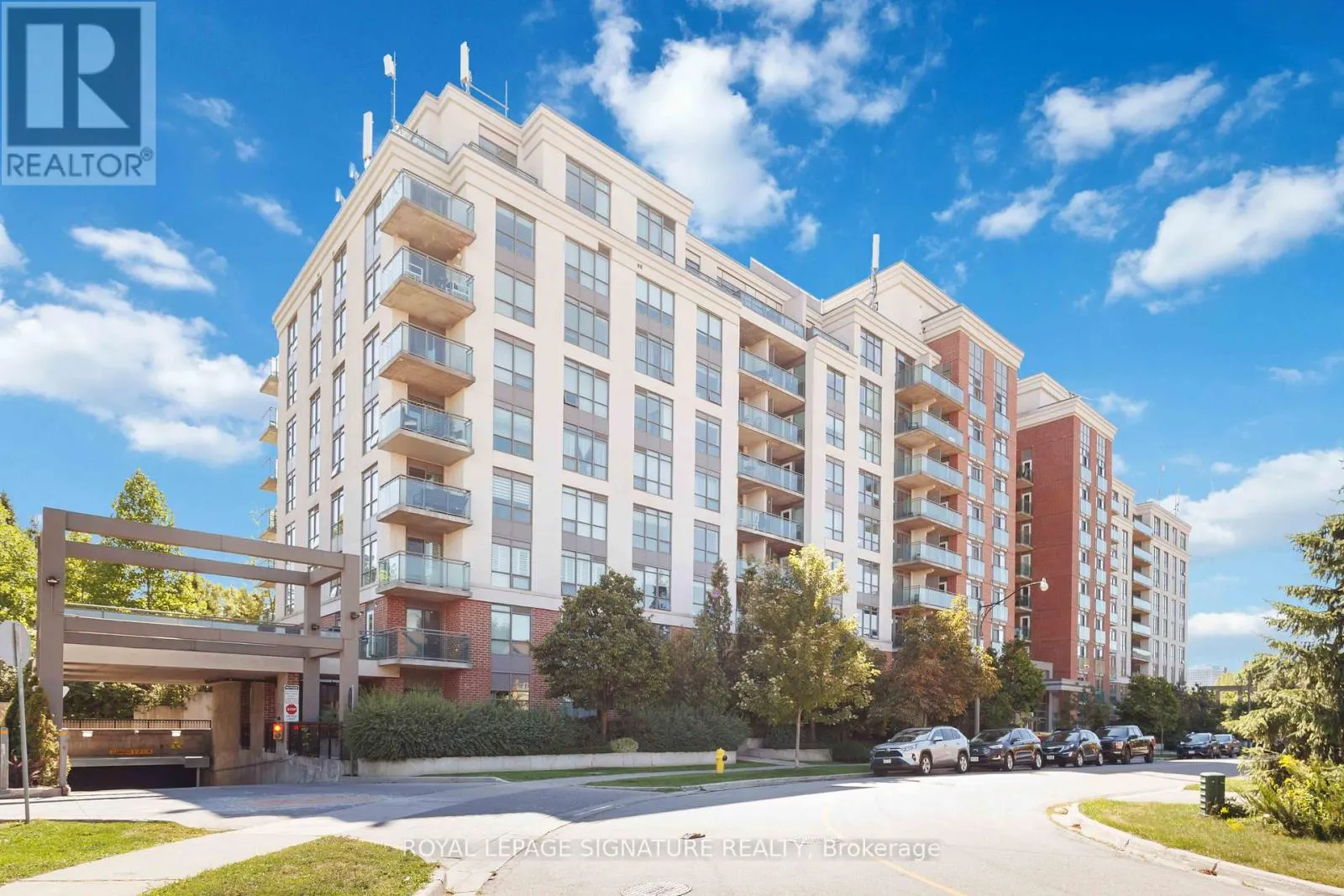 PH904 - 120 DALLIMORE CIRCLE