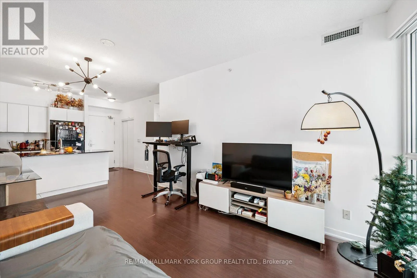 1113 - 150 EAST LIBERTY STREET
