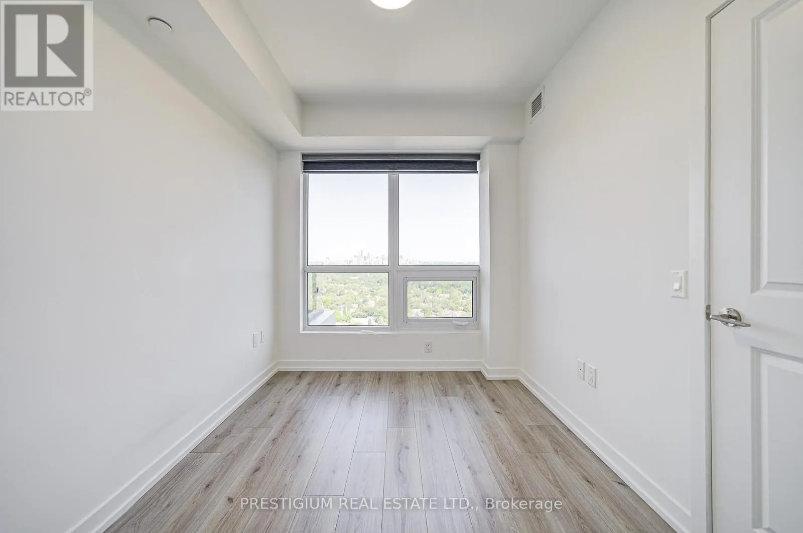 2708 - 395 BLOOR STREET E