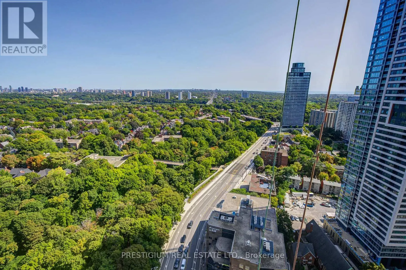 2708 - 395 BLOOR STREET E