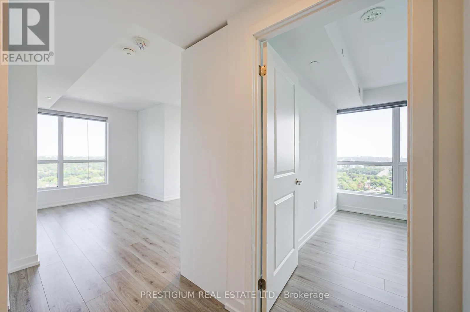 2708 - 395 BLOOR STREET E