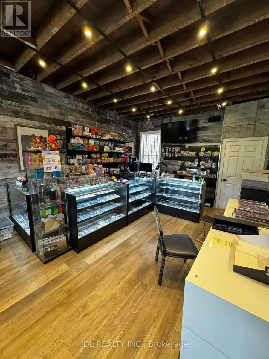 SECOND FLOOR - 394 SPADINA AVENUE