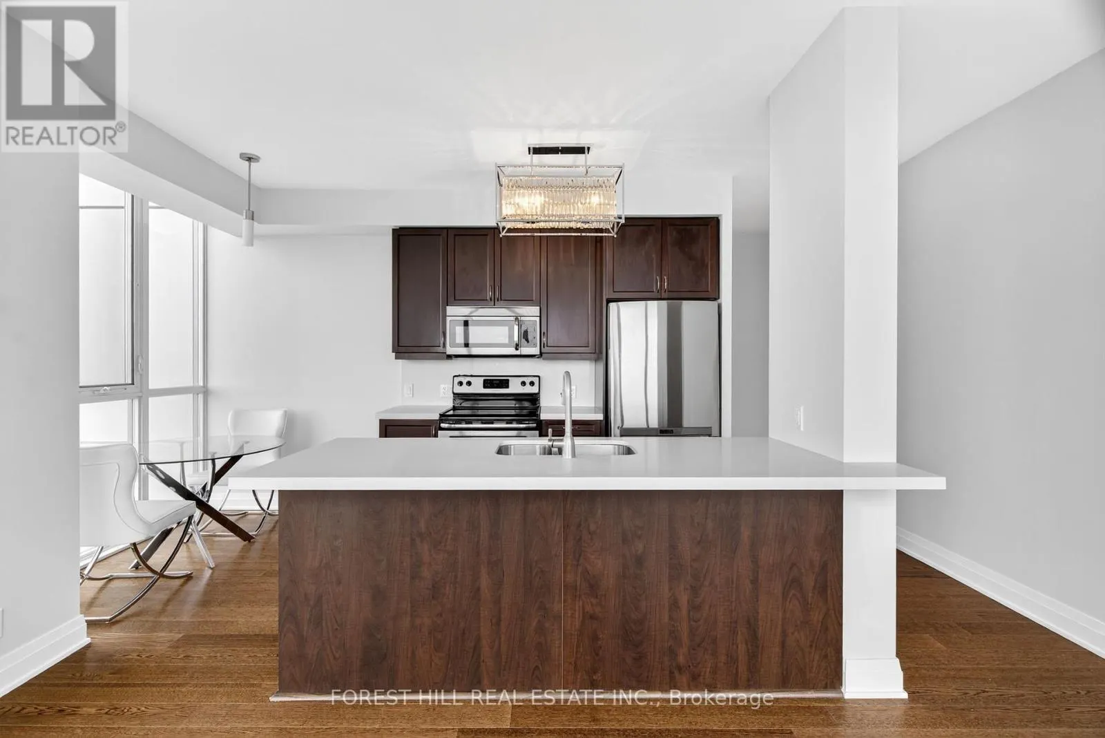 1608 - 530 ST CLAIR AVENUE W