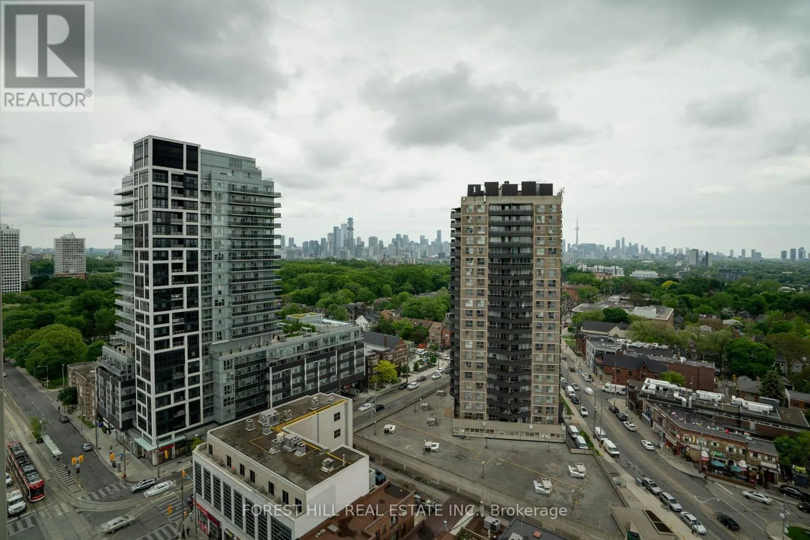 1608 - 530 ST CLAIR AVENUE W