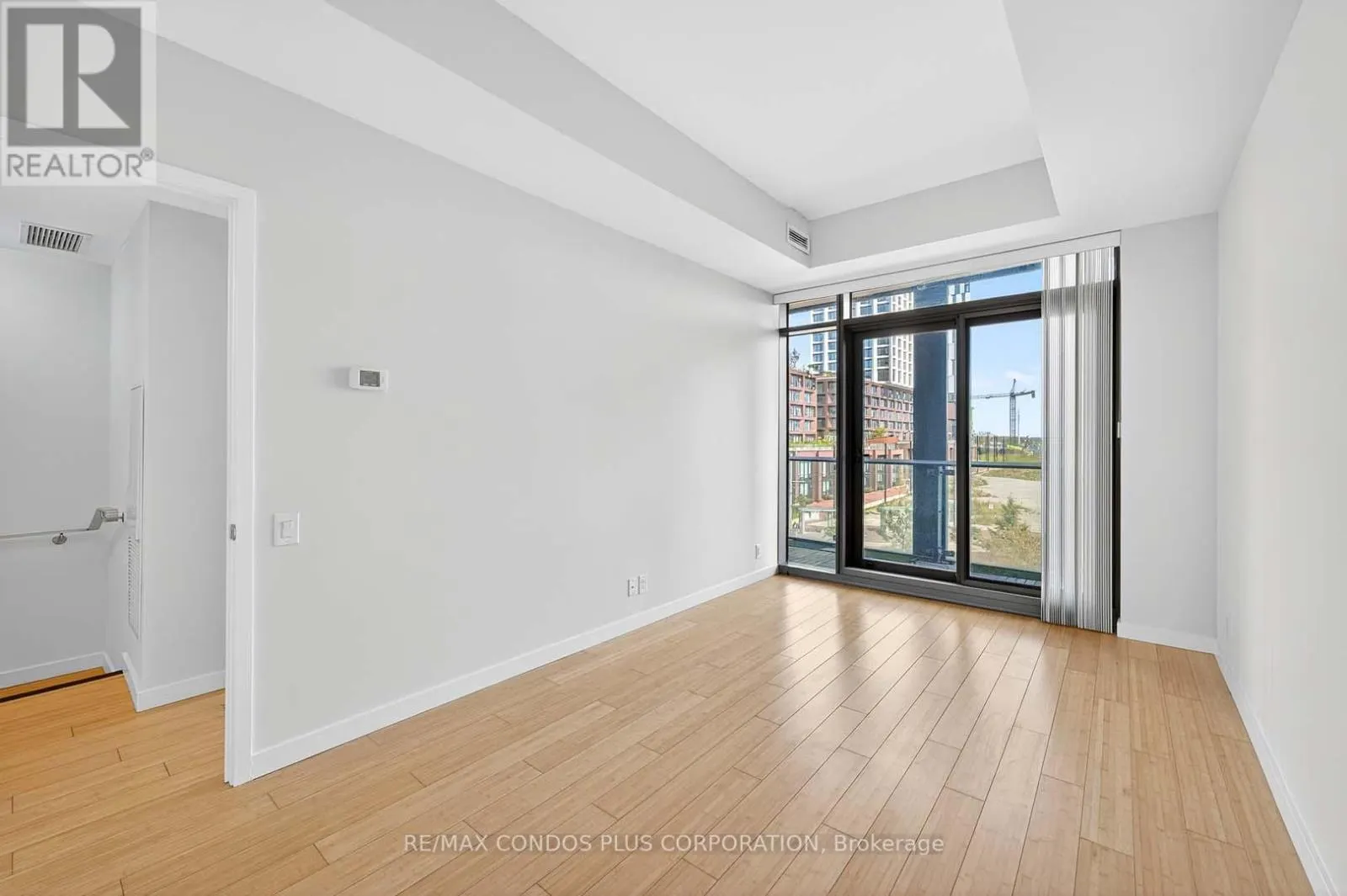 #207 - 390 CHERRY STREET