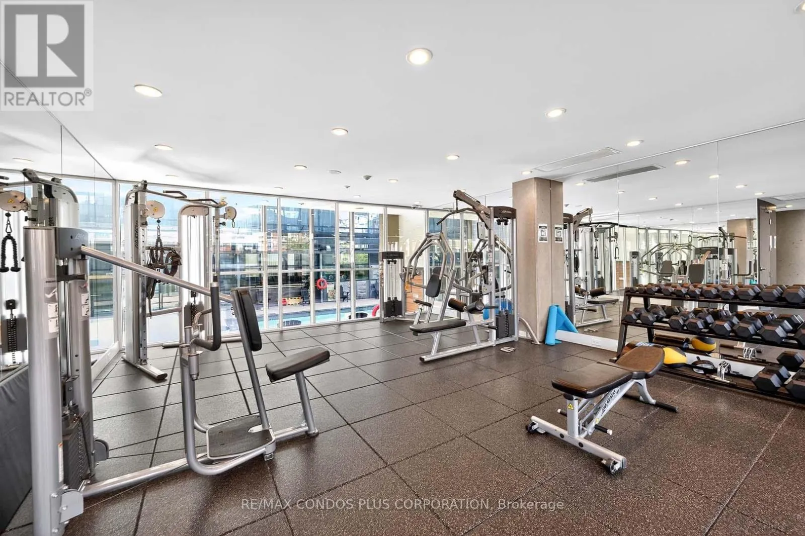 #207 - 390 CHERRY STREET