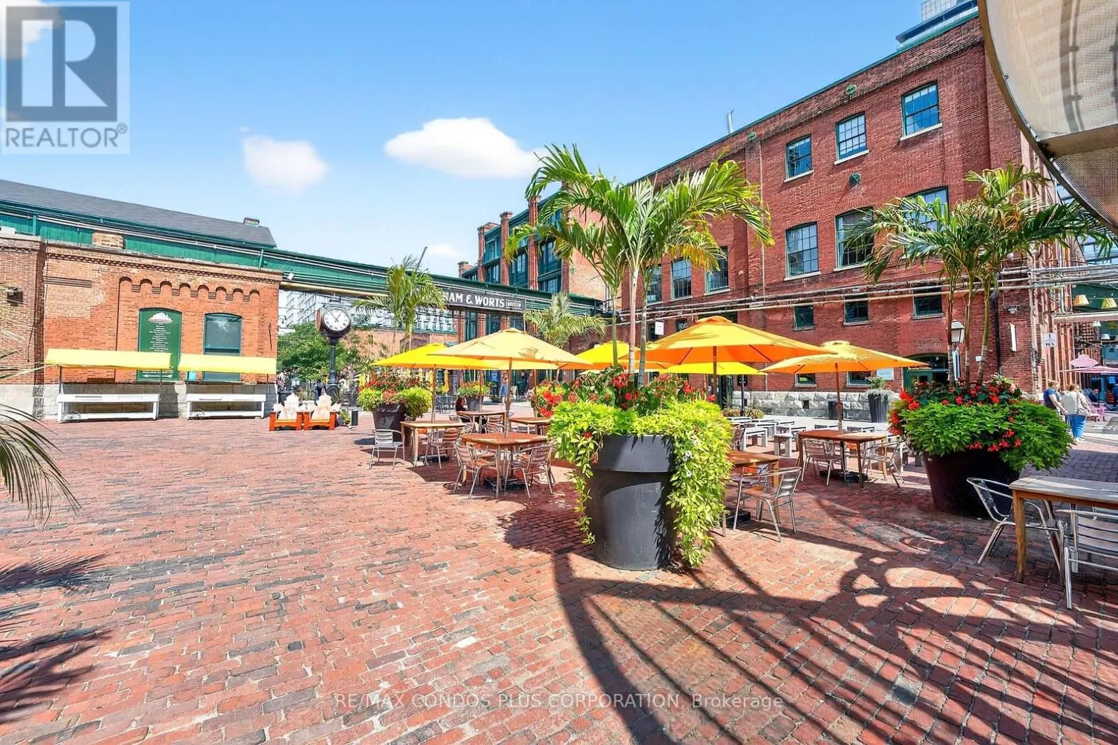 #207 - 390 CHERRY STREET