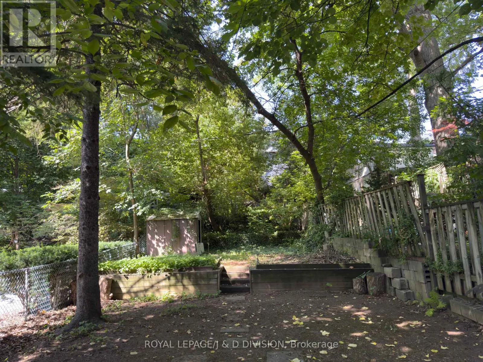 30 WOODLAWN AVENUE W