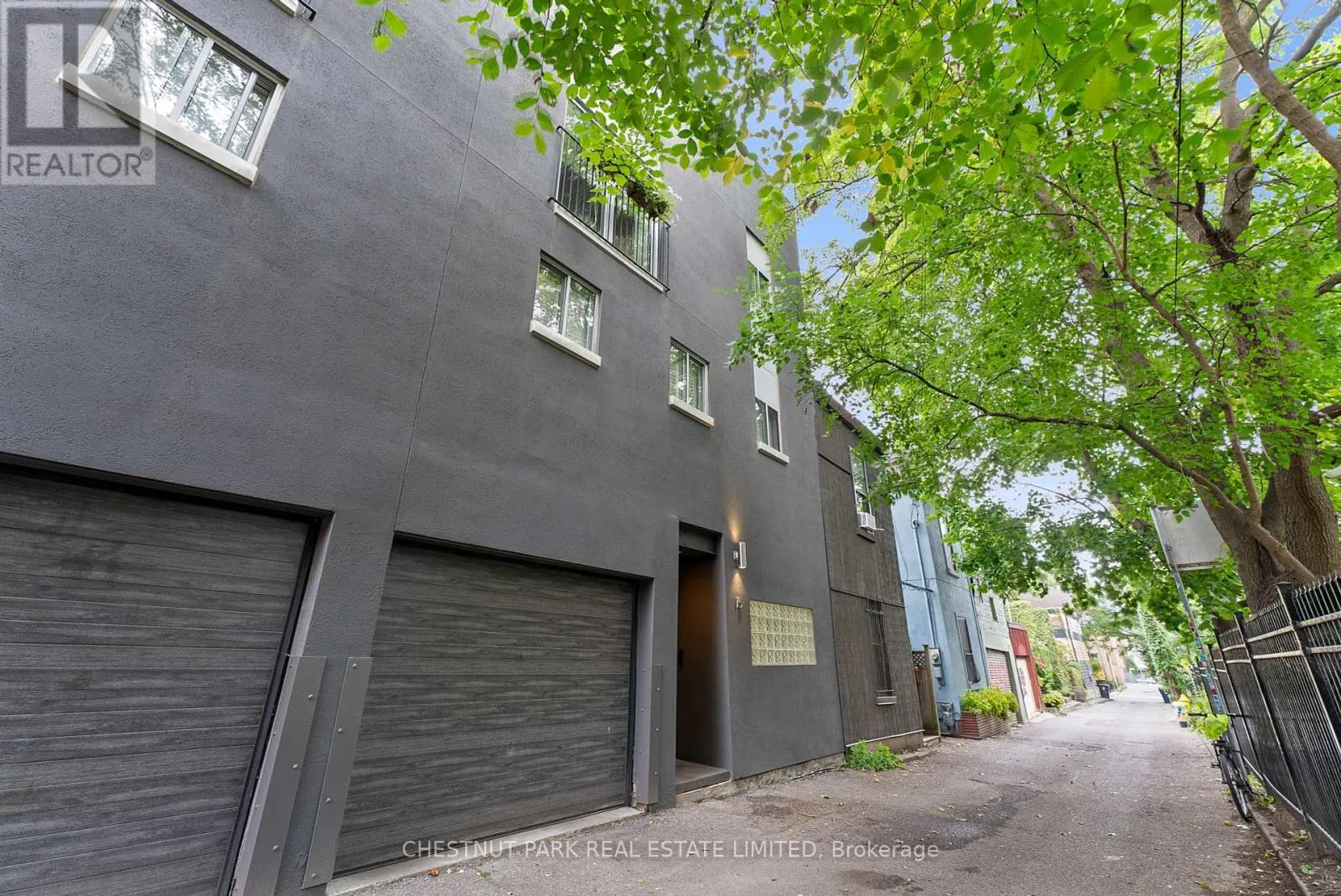 8 - 62 CLAREMONT STREET