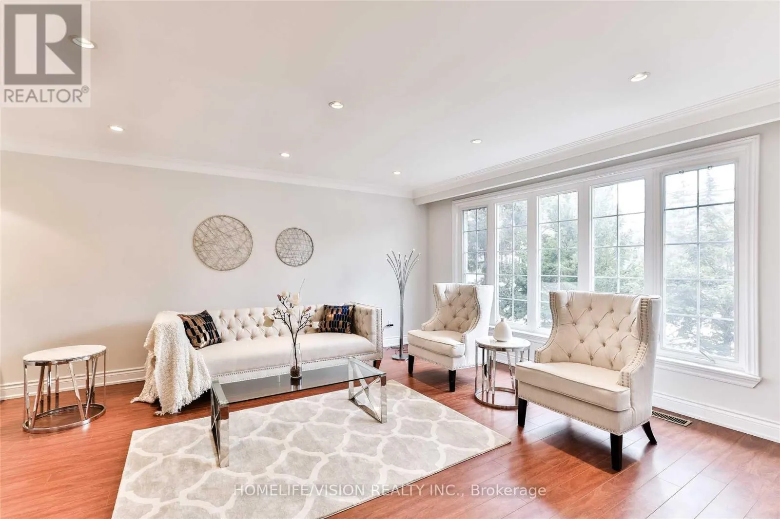 111 BANNATYNE DRIVE
