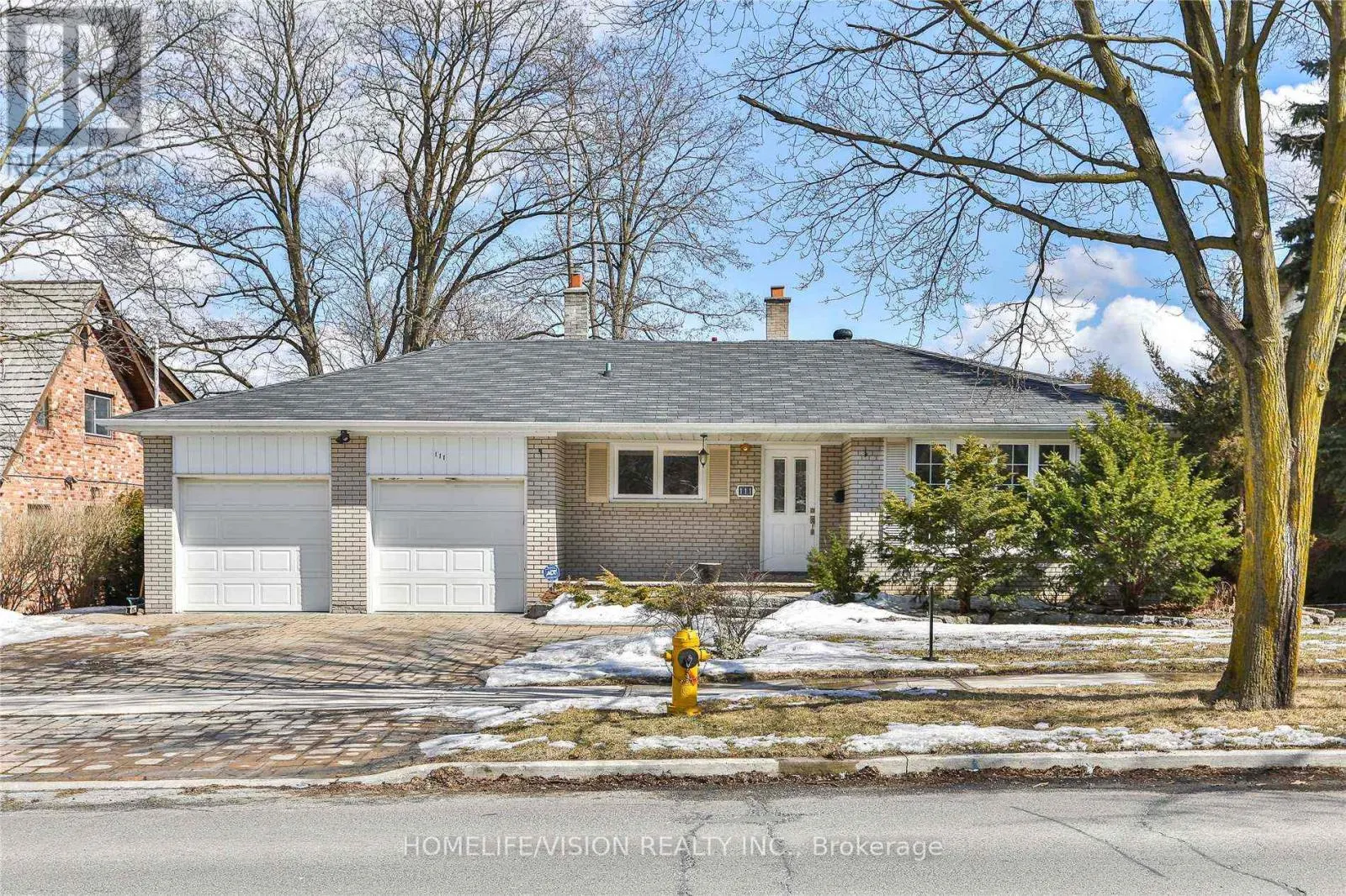 111 BANNATYNE DRIVE