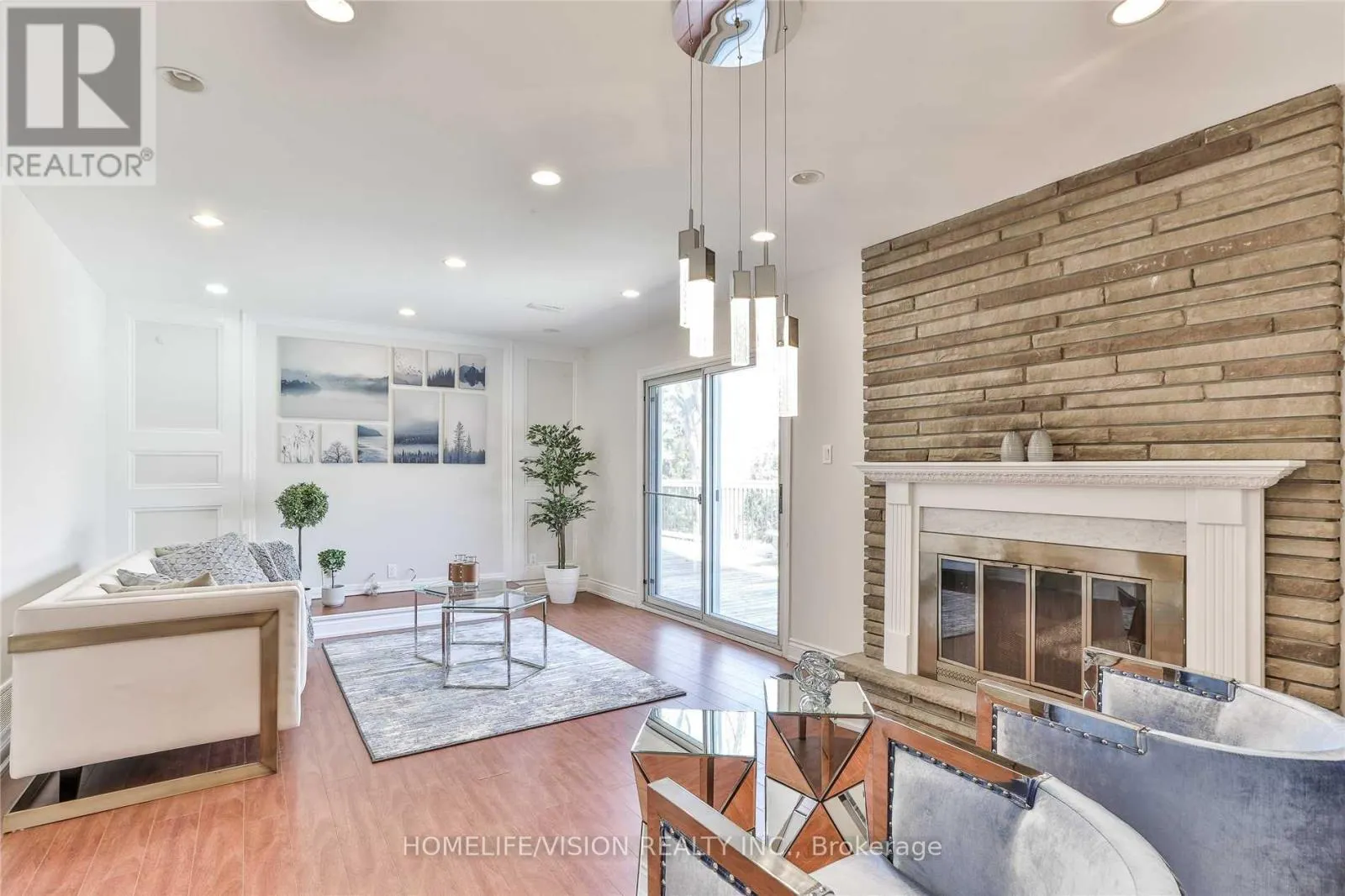 111 BANNATYNE DRIVE