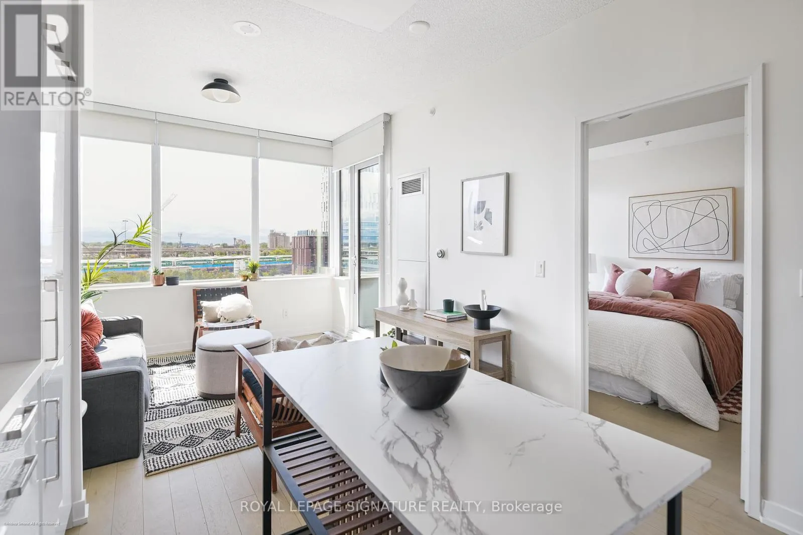 S504 - 120 BAYVIEW AVENUE