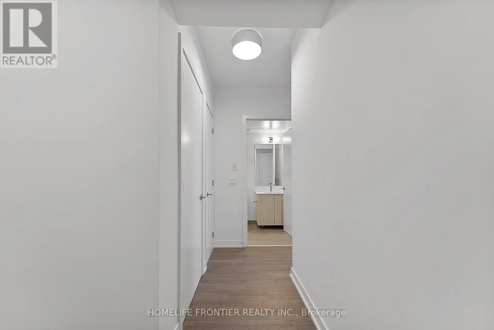 1608 - 357 KING STREET W