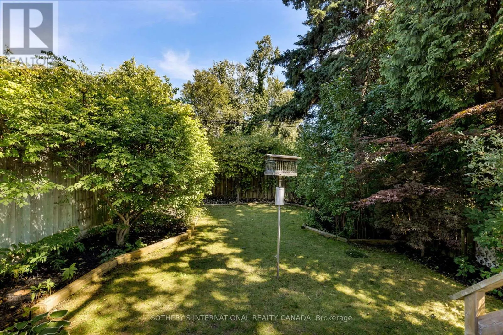 61 EASTBOURNE AVENUE